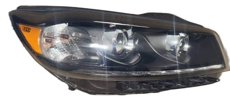 2016-2018 Kia Sorento Right Headlight Halogen/LED OEM