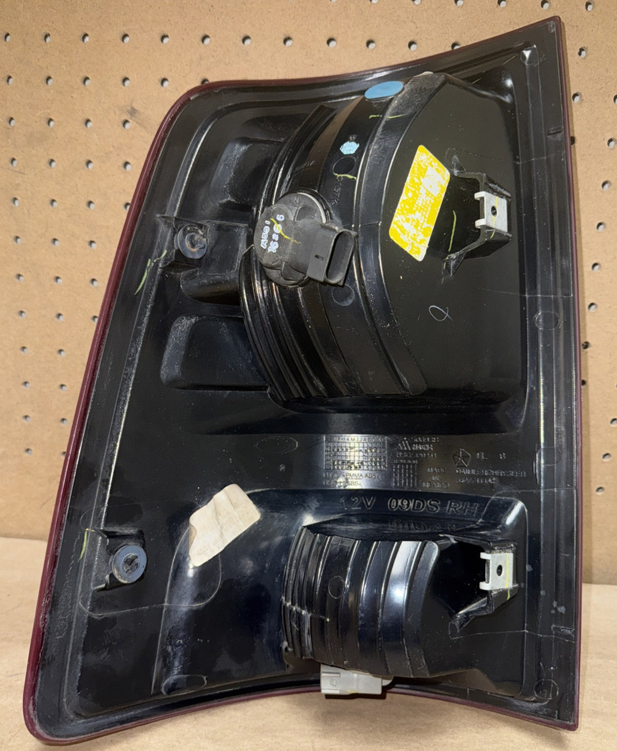 2009-2018 Dodge Ram 1500 Right Tail Light OEM 55277414AC