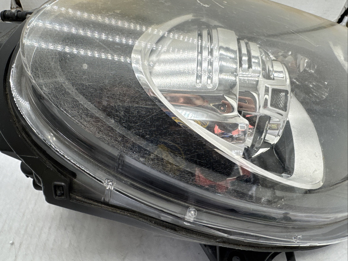 2015-2018 Porsche Macan Right Passenger Headlight OEM Xenon HID Lamp