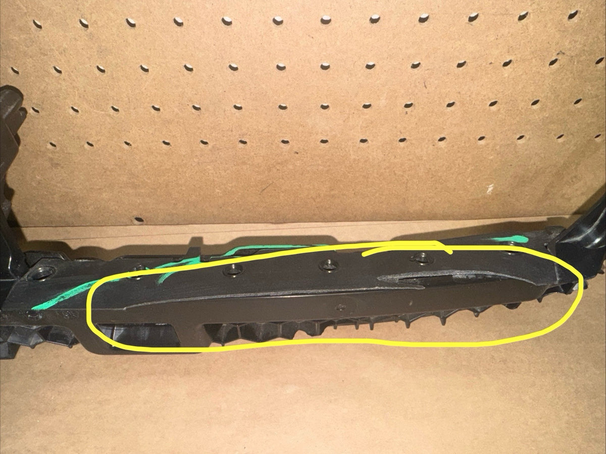 2018 BMW 4 Series G26 Front Air Shutter Frame OEM D6A21