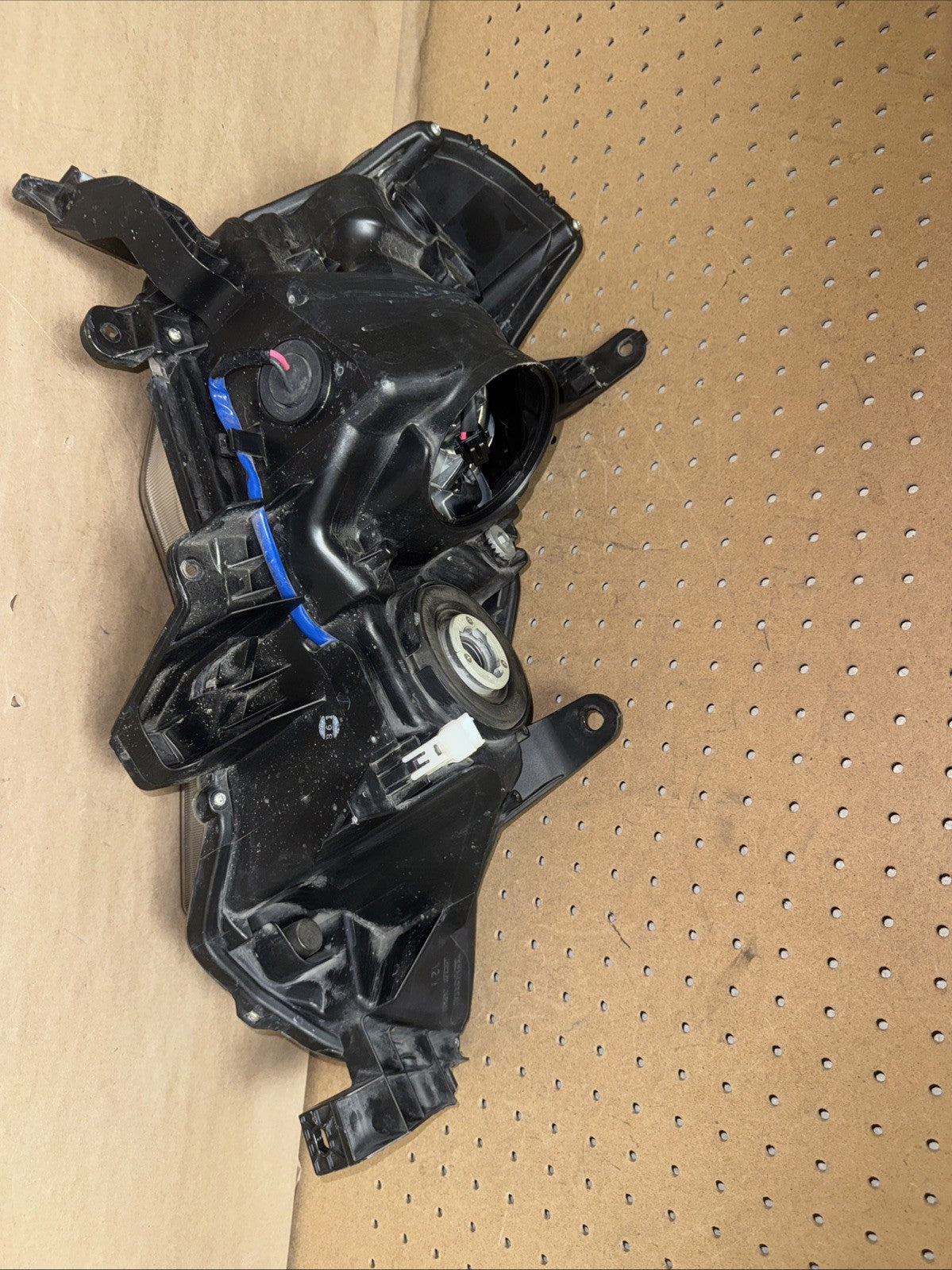 2014-2020 Toyota 4Runner Left Headlight Halogen OEM