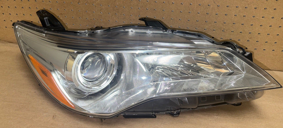 2015-17 Camry Halogen Headlight RH Passenger OEM