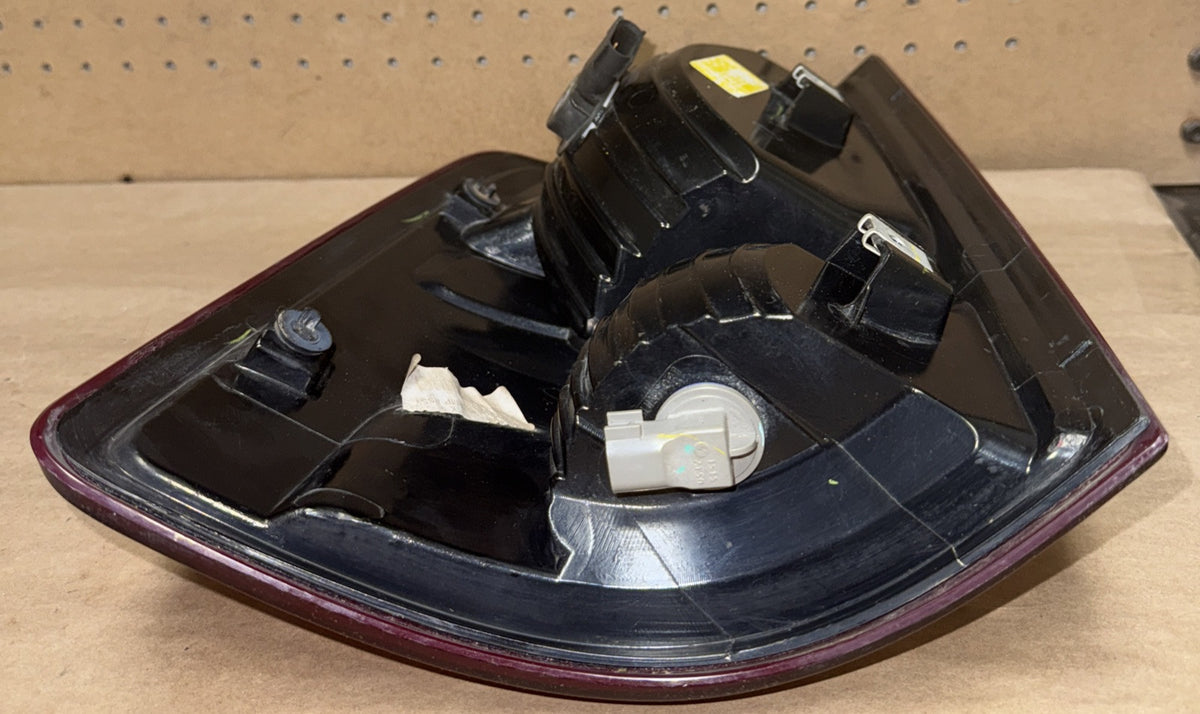 2009-2018 Dodge Ram 1500 Right Tail Light OEM 55277414AC