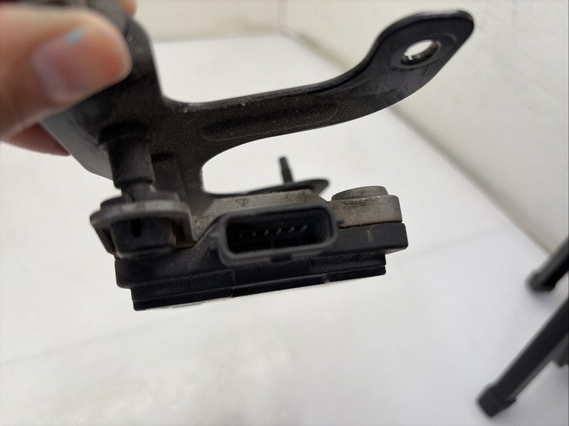 2020-2024 Kia Telluride Front Adaptive Cruise Control Sensor Radar OEM
