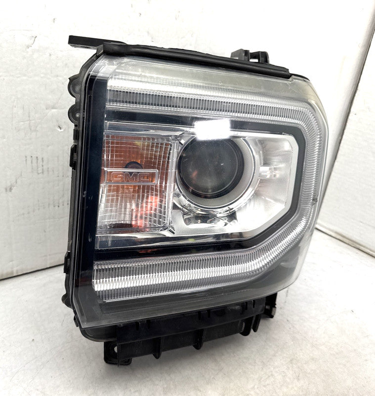 2016-2018 GMC Sierra 1500 Left Headlight OEM Xenon HID 84568272