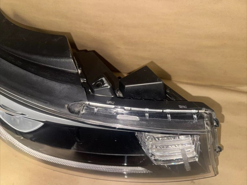 2015-2018 Kia Sedona Right Headlight RH Halogen/LED OEM