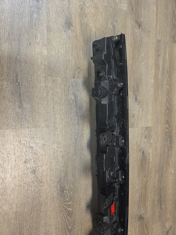 2024-2025 Hyundai Santa Fe Front Upper Center Grille LED 92299-R6200
