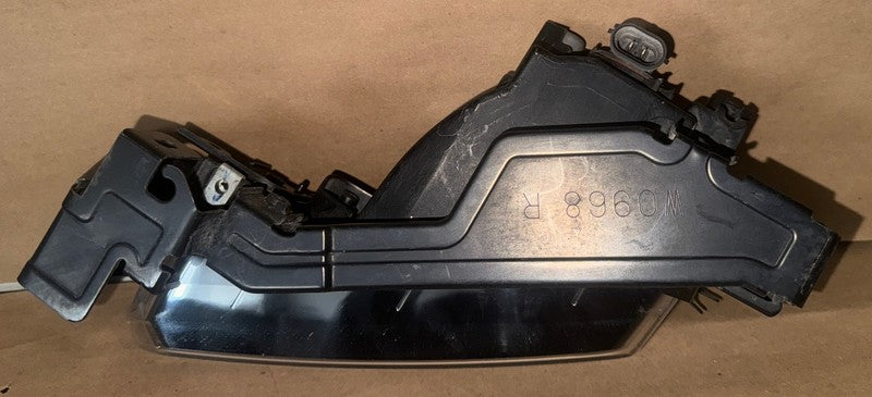 2014-2015 Honda Accord OEM Right Passenger Fog Light Halogen W0968R