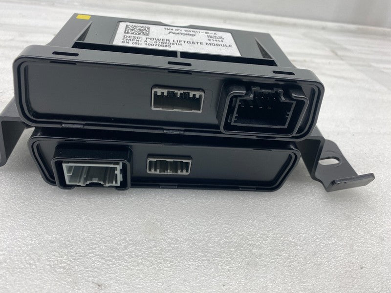 12-20 Model S Trunk Liftgate Park Brake Module - Right