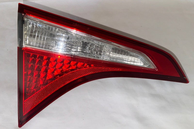 2017-2018 Toyota Corolla Right Inner Tail Light