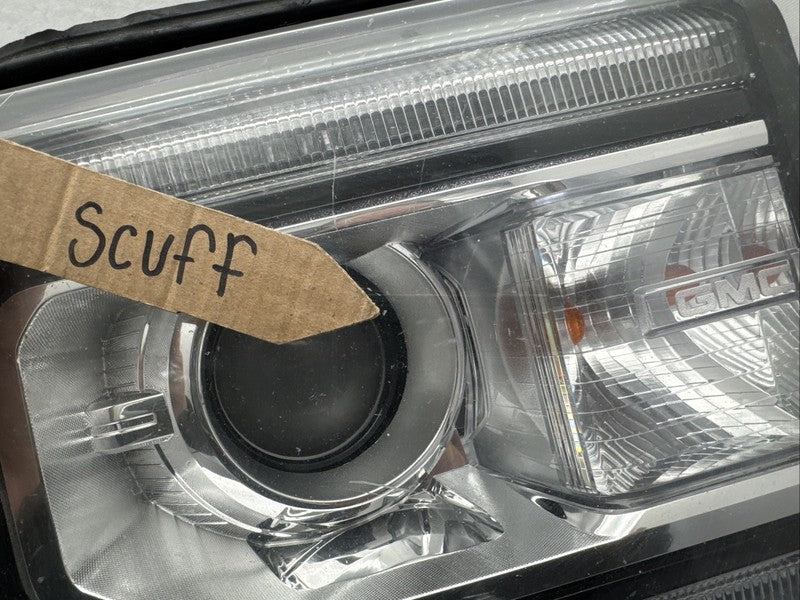 2016-2018 GMC Sierra 1500 Right Passenger Headlight OEM Xenon HID 8404