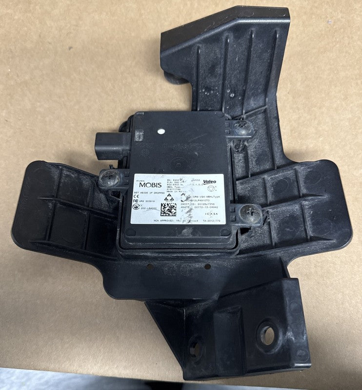 2019-2020 Kia Optima Right RH Blind Spot Sensor OEM 95820-D4010