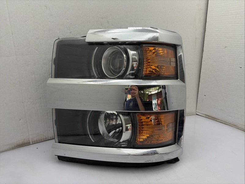 2015-2018 Chevy Silverado 2500 Left Driver Headlight OEM Halogen