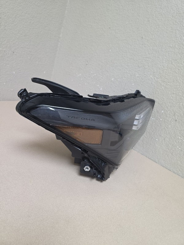 2024-2025 Toyota Tacoma Right Side Headlight Halogen/LED Base