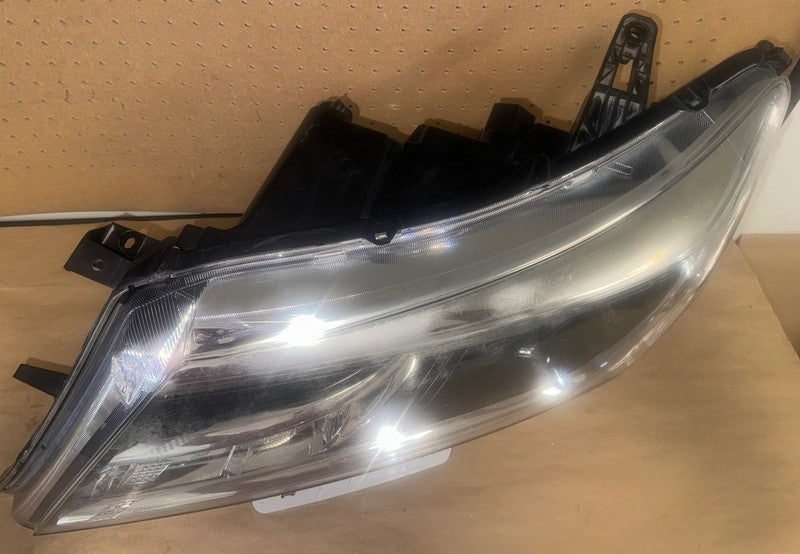 2013-2016 Pathfinder Left Halogen Headlight OEM