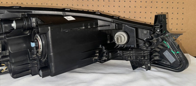 2021-2023 Nissan Kicks Left Headlight Halogen OEM