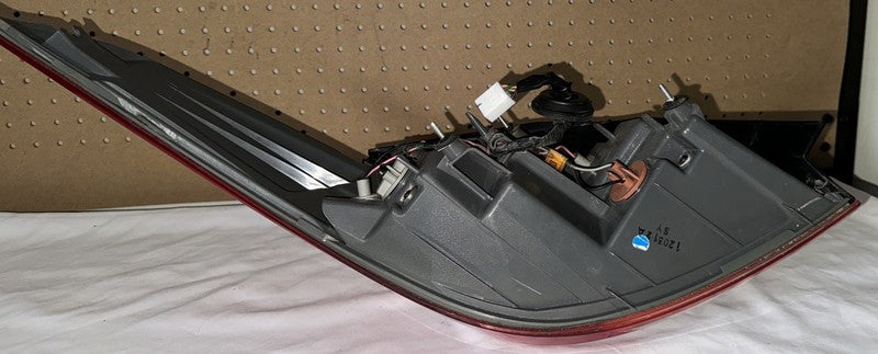 2011-2013 Hyundai Elantra Right Tail Light Lamp OEM