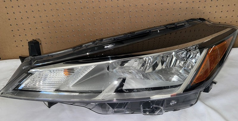 2021-2023 Nissan Kicks Left Headlight Halogen OEM