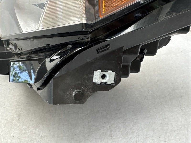 2023-2026 Chevy Colorado Left Driver Halogen Headlight OEM 86314796