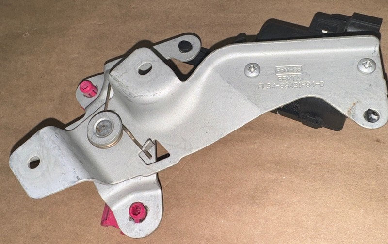 2017-2022 Ford F250 F350 Tailgate Lock Actuator OEM Right