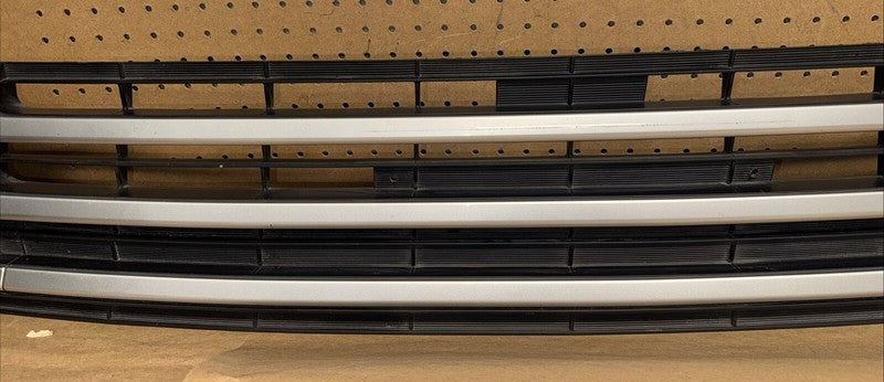 2016-2019 Toyota Highlander Front Lower Grille OEM