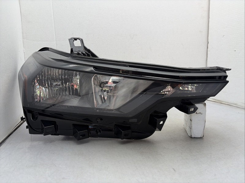 2023-2026 Chevy Colorado Right Passenger Headlight OEM 85045267