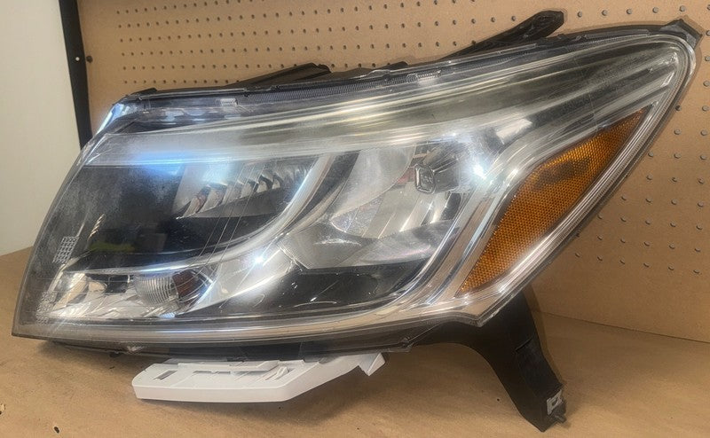 2013-2016 Pathfinder Left Halogen Headlight OEM