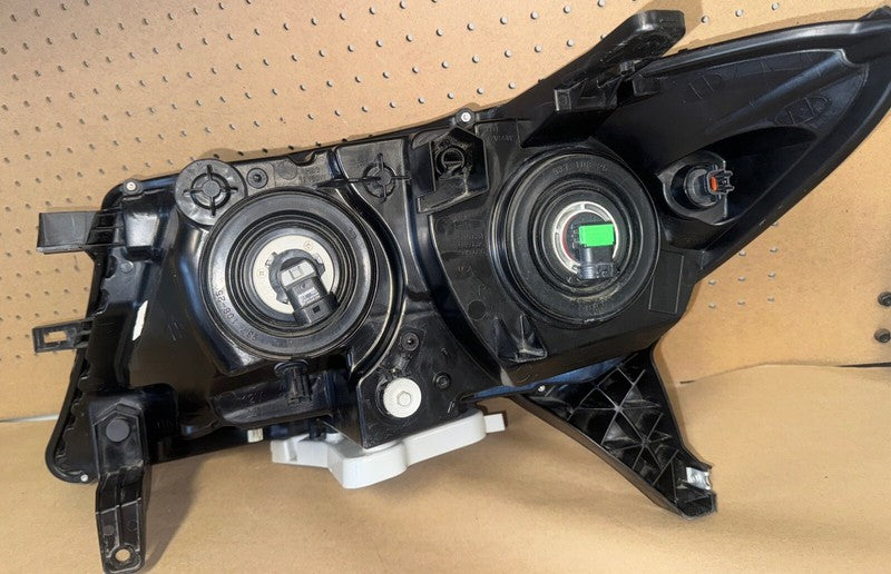 2013-16 Pathfinder Right Headlight Halogen OEM