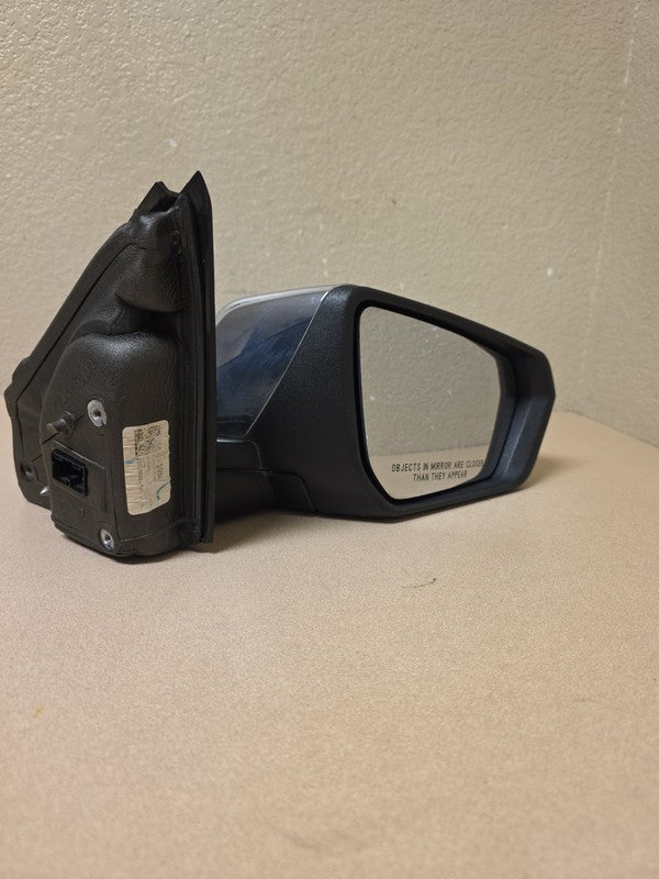 2016-2018 Chevy Malibu Right Side Mirror Chrome/Textured OEM with Sign