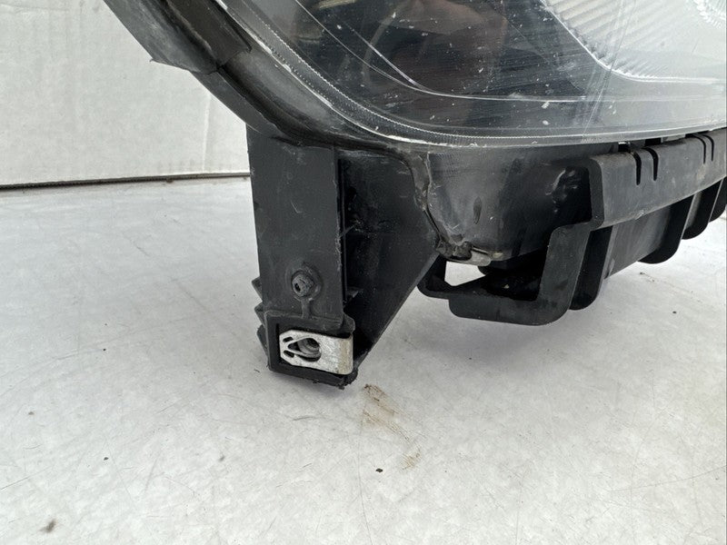 2016-2018 GMC Sierra 1500 Right Passenger Headlight OEM Xenon HID 8404