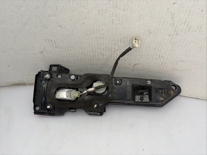 2022-2024 Mitsubishi Outlander Right Tail Light LED OEM Inner