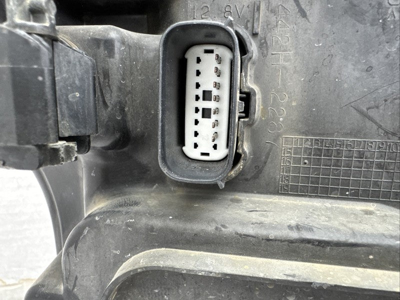 2017-2019 Ford F-250 Left Driver OEM LED Headlight