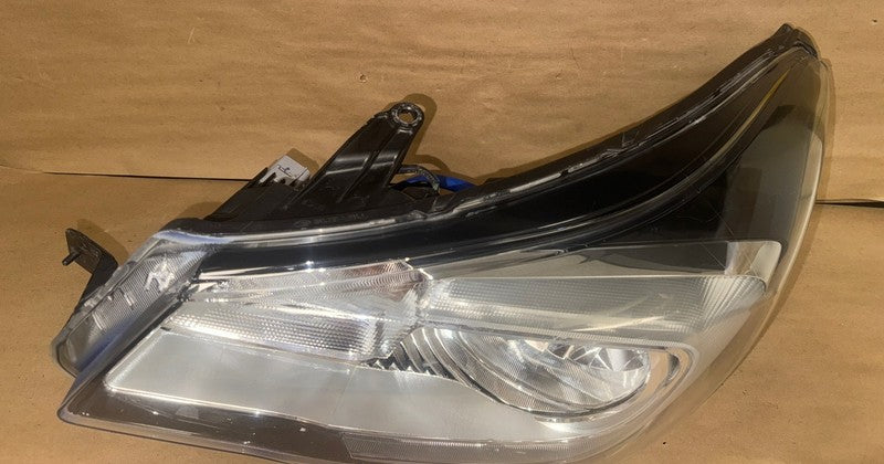 2017-2018 Subaru Forester Left Headlight Halogen LED DRL OEM