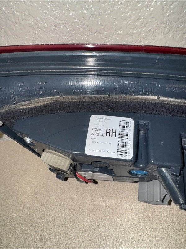 2013-2016 Ford Fusion Right Inner Tail Light Trunk Lamp OEM