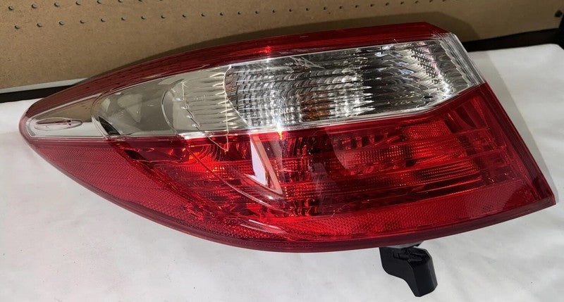 2015-2017 Toyota Camry Left Tail Light Lamp