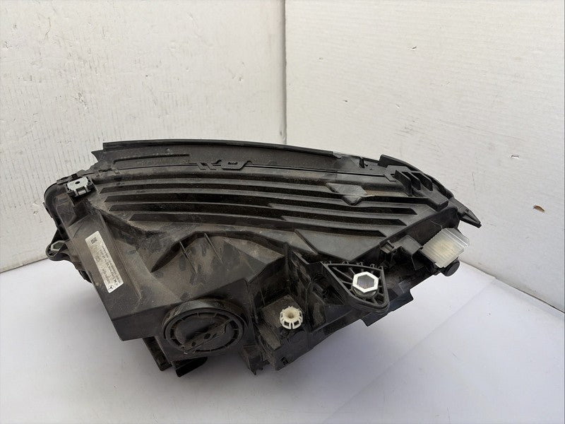 2016-2018 Mercedes GLC250 GLC300 Right Passenger Headlight OEM Halogen