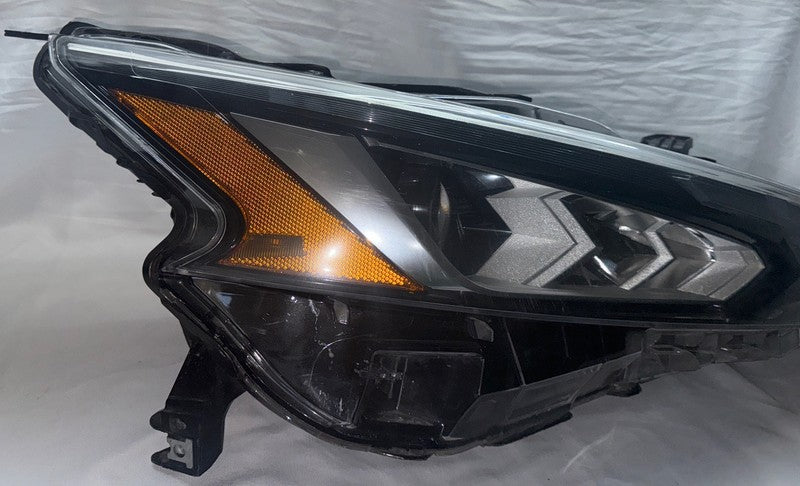2019-2020 Altima LED Headlight RH Driver Side OEM
