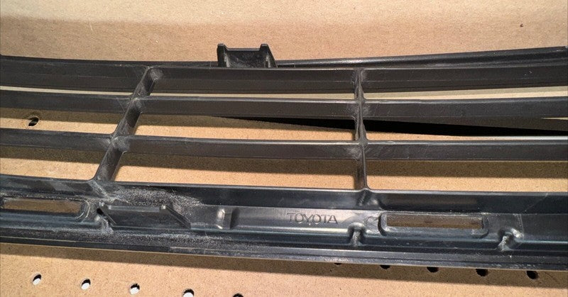 OEM Toyota 2016-2018 RAV4 Front Lower Bumper Radiator Grille 53112-421