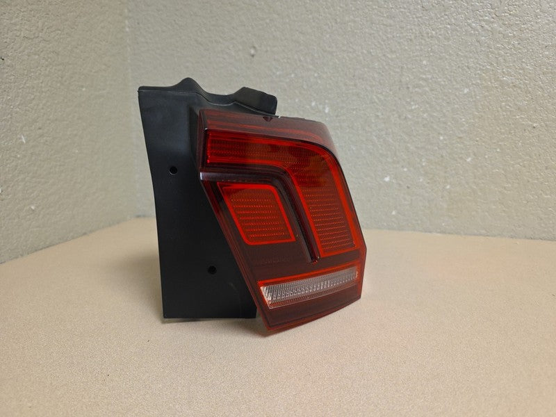 2018-2023 Volkswagen Tiguan Right Passenger Side Tail Light OEM LED