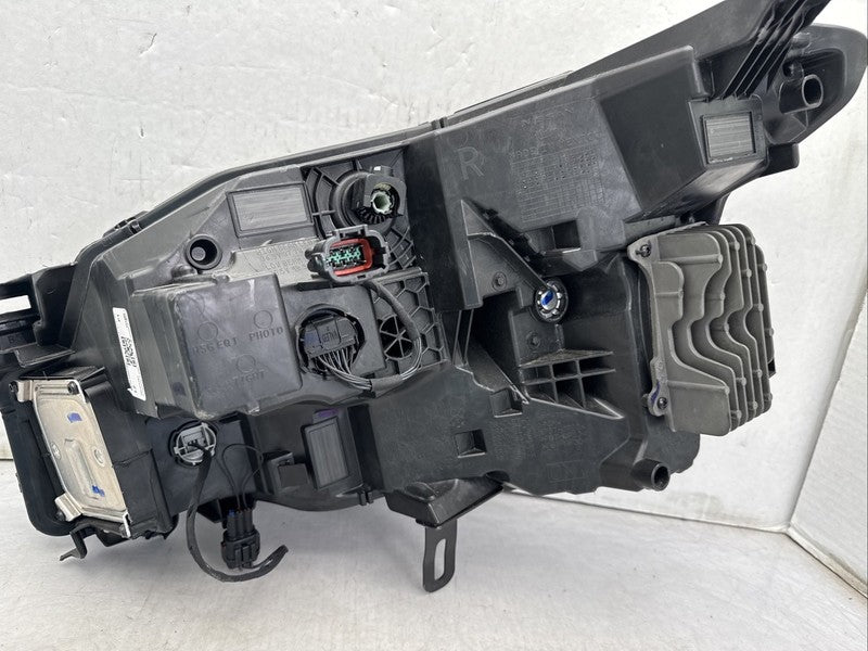 2025-2026 Nissan Kicks Right Headlight RH Passenger LED OEM 260107LF5A