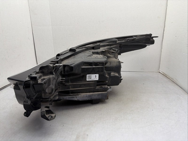 2020-2023 Toyota Highlander Headlight Passenger RH OEM LED Black