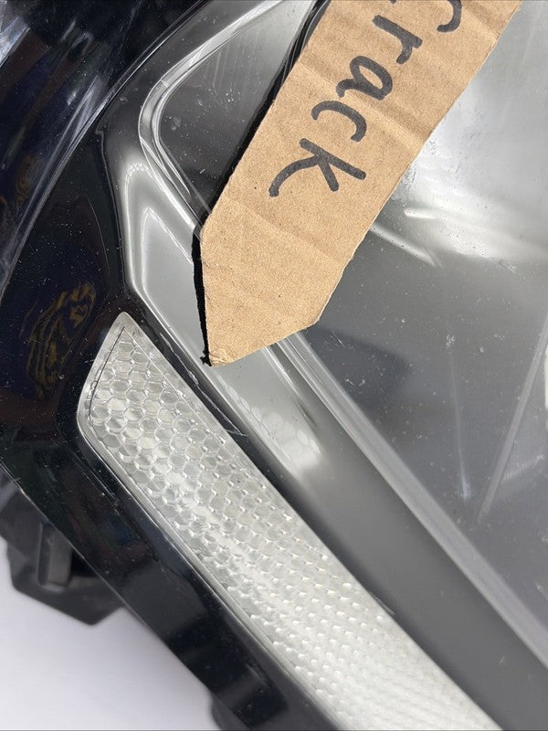 2022-2024 Kia Sportage Right Passenger Headlight OEM LED 92102-P1