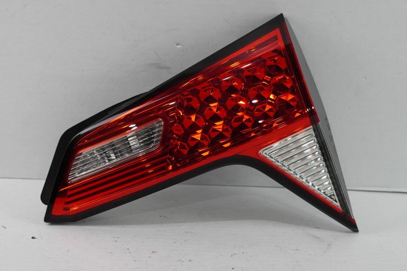 2016-2017 Honda HR-V OEM Inner Right Tail Light