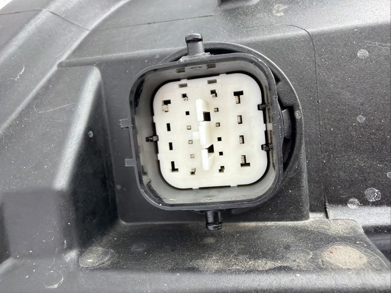 2024-2025 Hyundai Kona Right Passenger Headlight OEM LED 92102-BE020