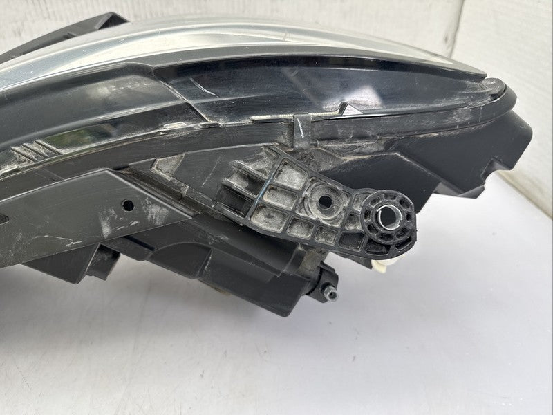 2021-2024 Chrysler Pacifica Right Passenger OEM LED Headlight