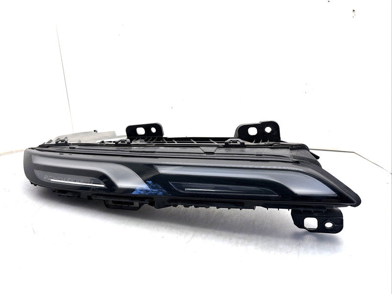 2023-2024 BMW I7 740i Right Passenger OEM LED Headlight Upper