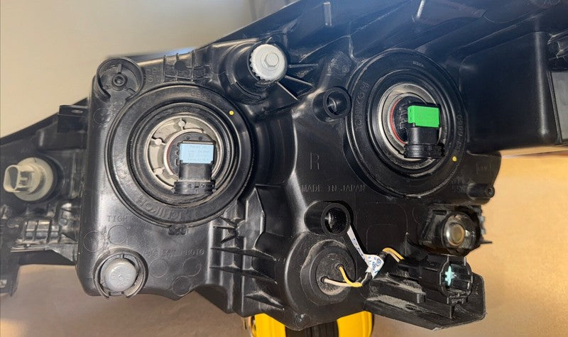 2021-2023 Nissan Kicks Right Halogen Headlight OEM