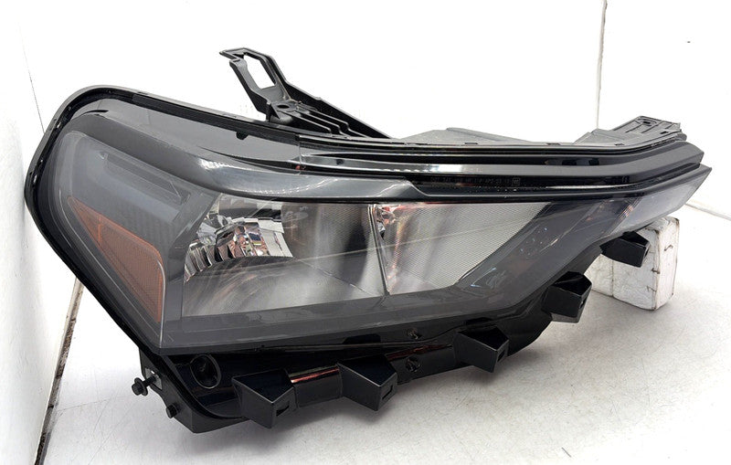 2023-2026 Chevy Colorado Right Passenger Headlight OEM 85045267