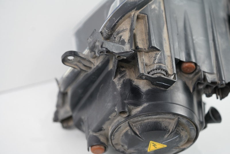 2014-2018 Jeep Cherokee OEM Black Xenon Headlight LH Driver Side