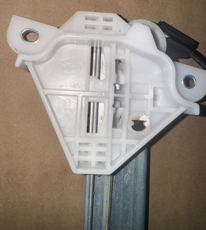 2007 Mazda CX-5 Right Side Window Regulator